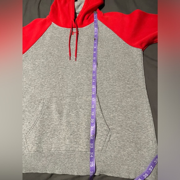Under Armour Hoodie - Picture 7 of 8